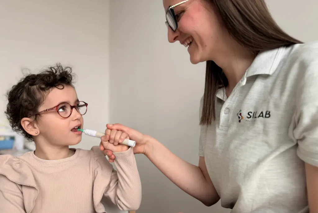 Orofacijalna stimulacija i masaža – jačanje oralnih mišića kod djece